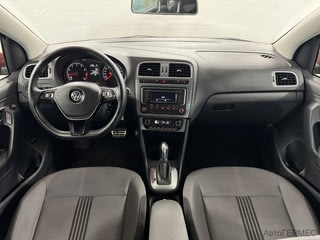 Фото Volkswagen Polo V Рестайлинг с пробегом