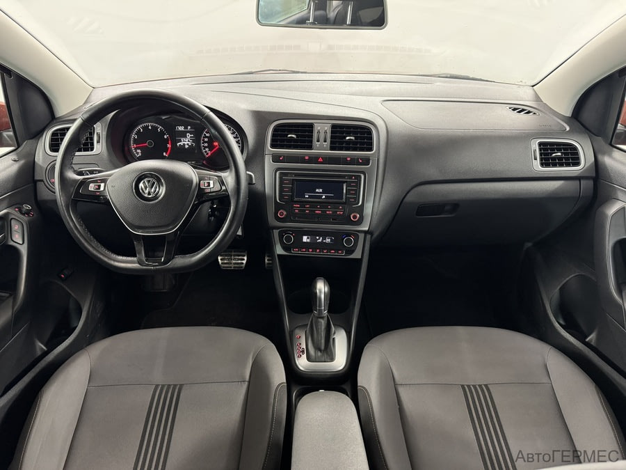 Фото Volkswagen Polo V Рестайлинг с пробегом | №5 Фото Volkswagen Polo V Рестайлинг с пробегом | №5