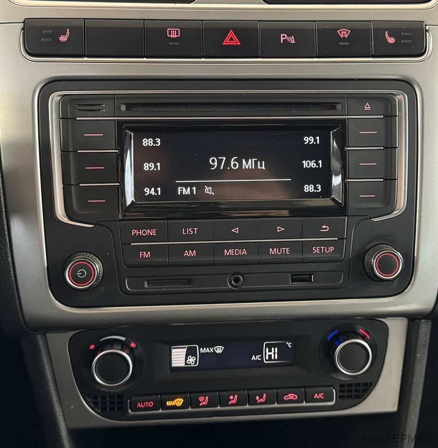 Фото Volkswagen Polo V Рестайлинг с пробегом | №9