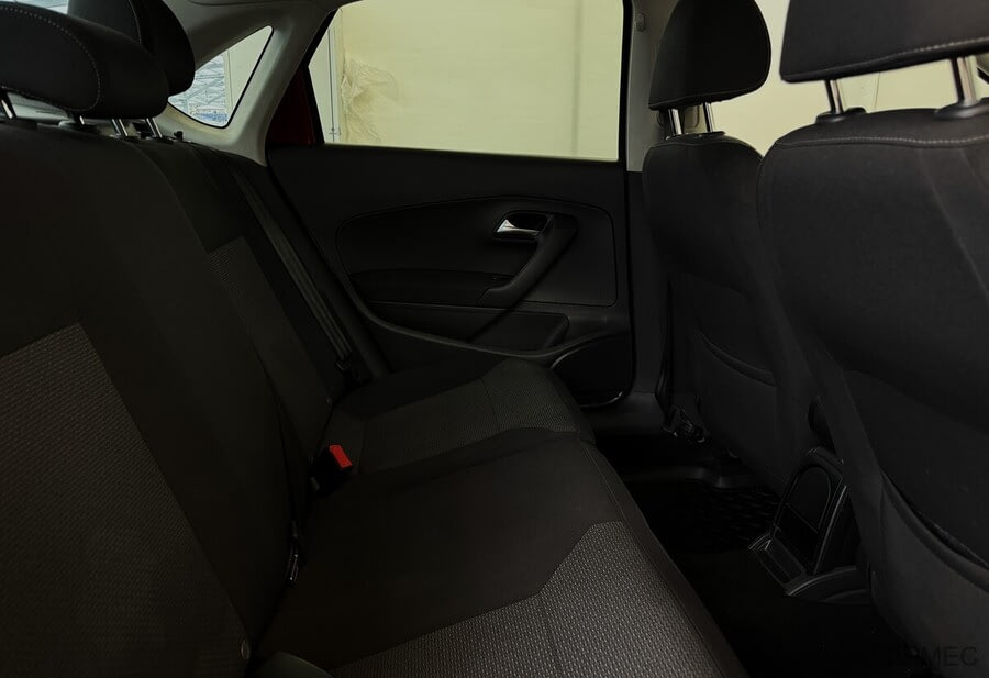 Фото Volkswagen Polo V Рестайлинг с пробегом | №12