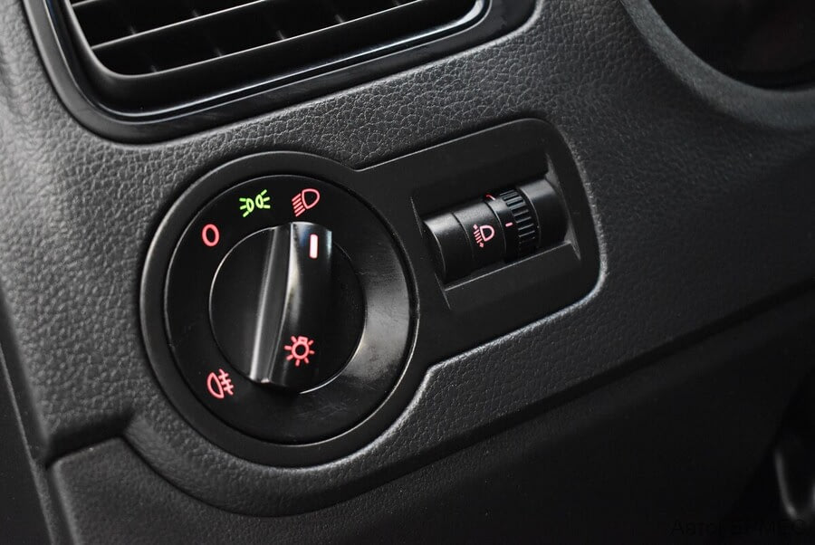 Фото Volkswagen Polo V Рестайлинг с пробегом | №8