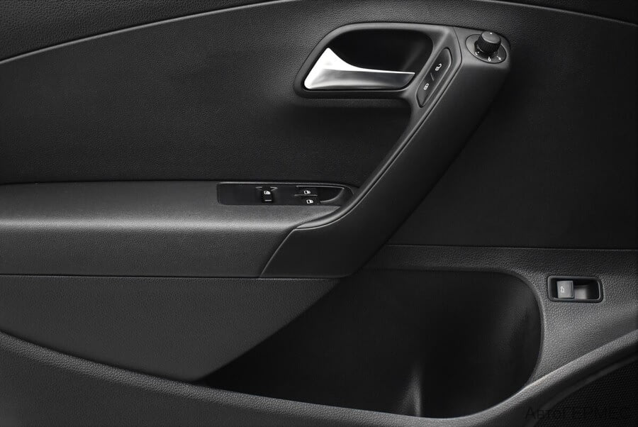 Фото Volkswagen Polo V Рестайлинг с пробегом | №9