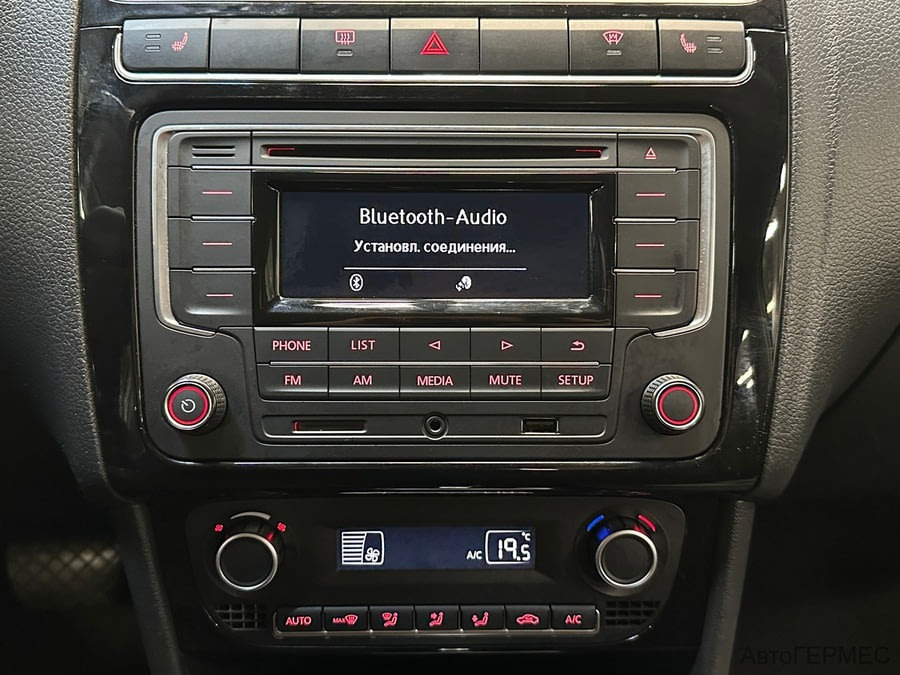 Фото Volkswagen Polo V Рестайлинг с пробегом | №7