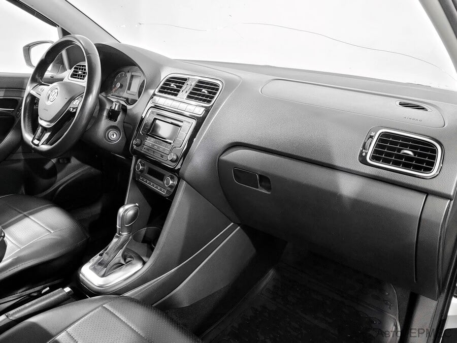 Фото Volkswagen Polo V Рестайлинг с пробегом | №11