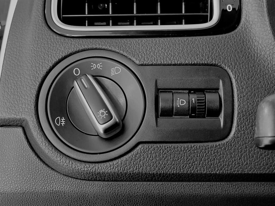 Фото Volkswagen Polo V Рестайлинг с пробегом | №8