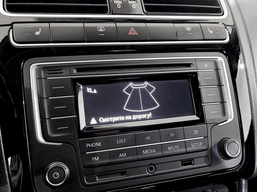 Фото Volkswagen Polo V Рестайлинг с пробегом | №9