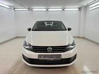 Фото Volkswagen Polo V Рестайлинг с пробегом