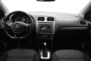 Фото Volkswagen Polo V Рестайлинг с пробегом