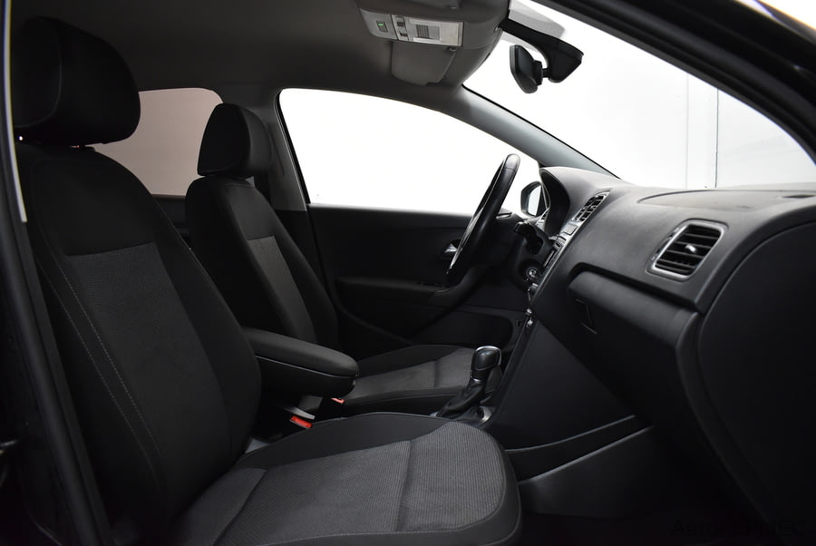 Фото Volkswagen Polo V Рестайлинг с пробегом | №12