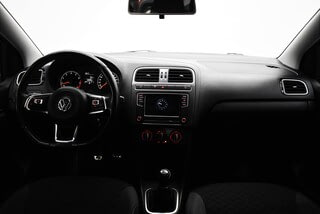 Фото Volkswagen Polo V Рестайлинг с пробегом