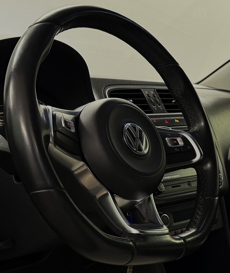 Фото Volkswagen Polo V Рестайлинг с пробегом | №11 Фото Volkswagen Polo V Рестайлинг с пробегом | №11