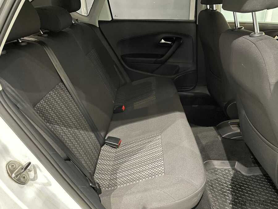 Фото Volkswagen Polo V Рестайлинг с пробегом | №12 Фото Volkswagen Polo V Рестайлинг с пробегом | №12