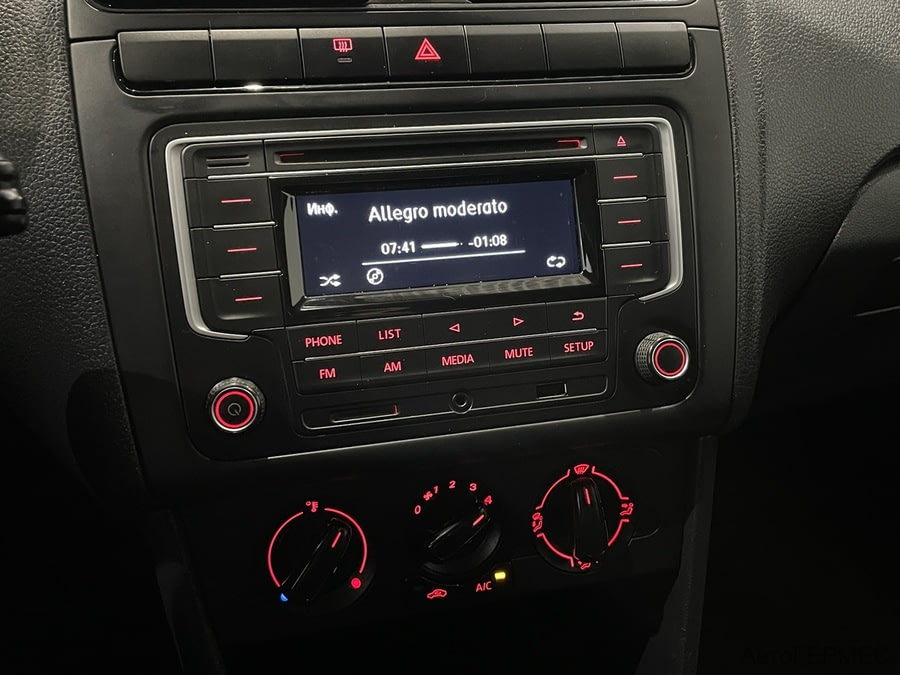 Фото Volkswagen Polo V Рестайлинг с пробегом | №7 Фото Volkswagen Polo V Рестайлинг с пробегом | №7