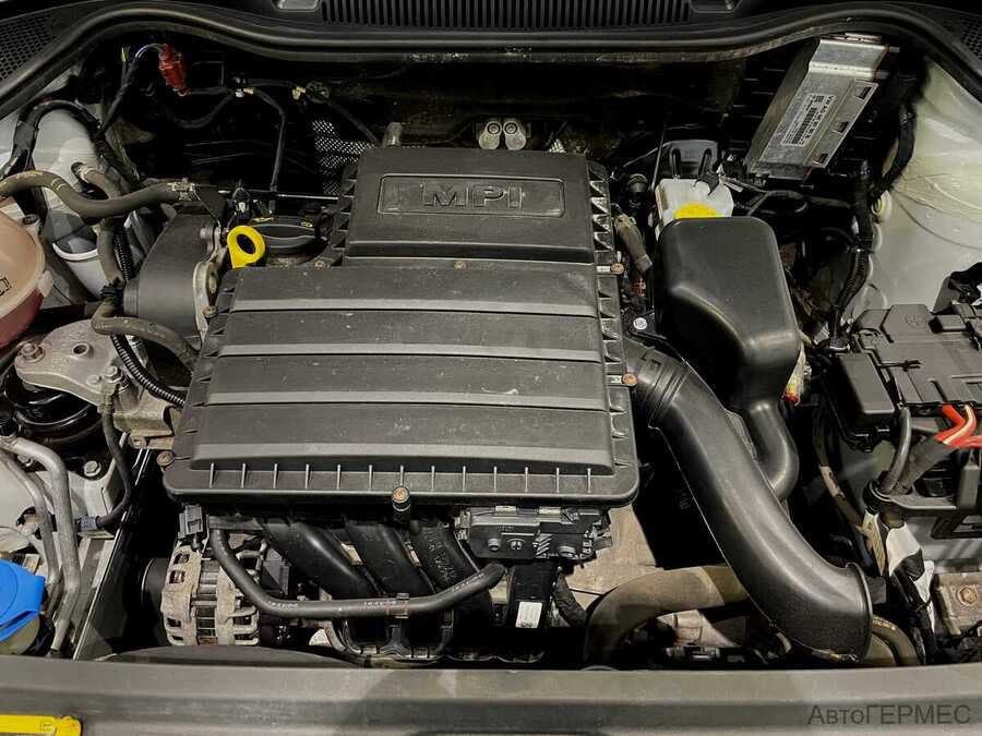 Фото Volkswagen Polo V Рестайлинг с пробегом | №14 Фото Volkswagen Polo V Рестайлинг с пробегом | №14