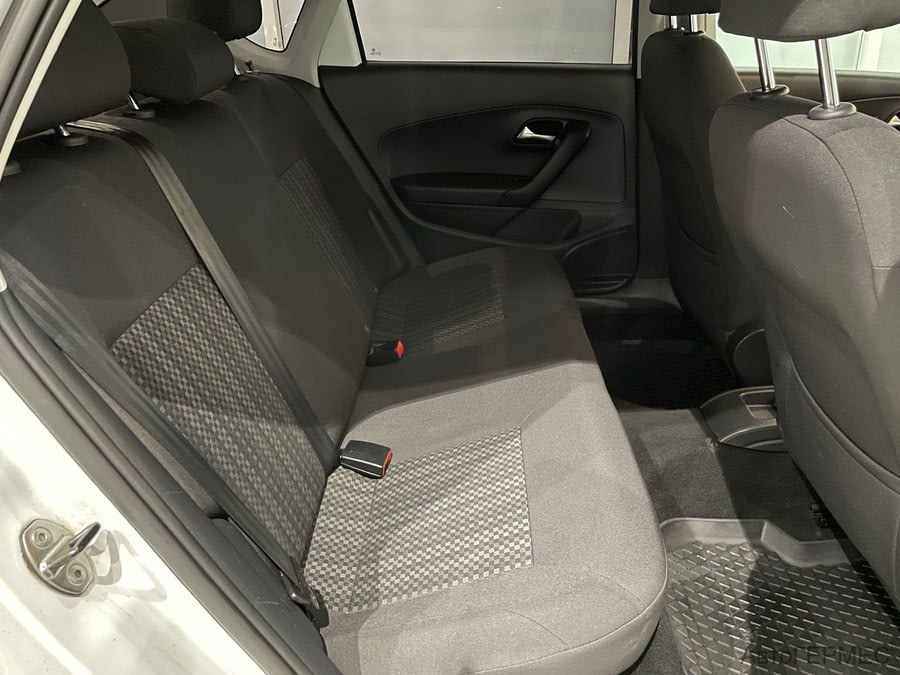 Фото Volkswagen Polo V Рестайлинг с пробегом | №12 Фото Volkswagen Polo V Рестайлинг с пробегом | №12