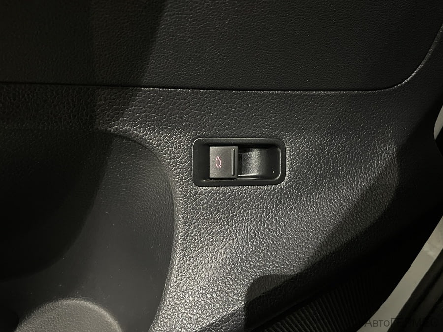 Фото Volkswagen Polo V Рестайлинг с пробегом | №10 Фото Volkswagen Polo V Рестайлинг с пробегом | №10