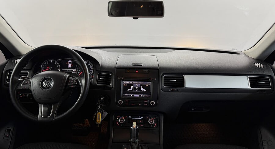 Фото Volkswagen Touareg II с пробегом | №5