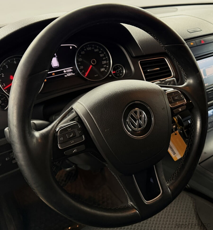 Фото Volkswagen Touareg II с пробегом | №12