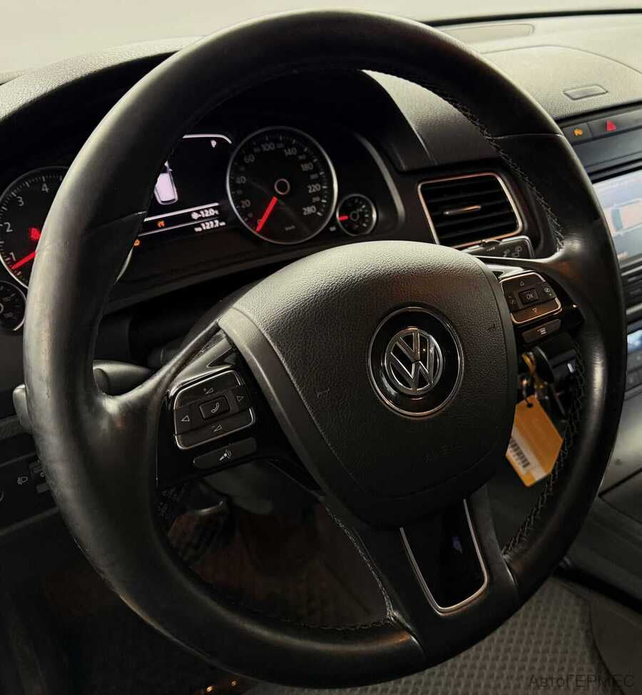 Фото Volkswagen Touareg II с пробегом | №12