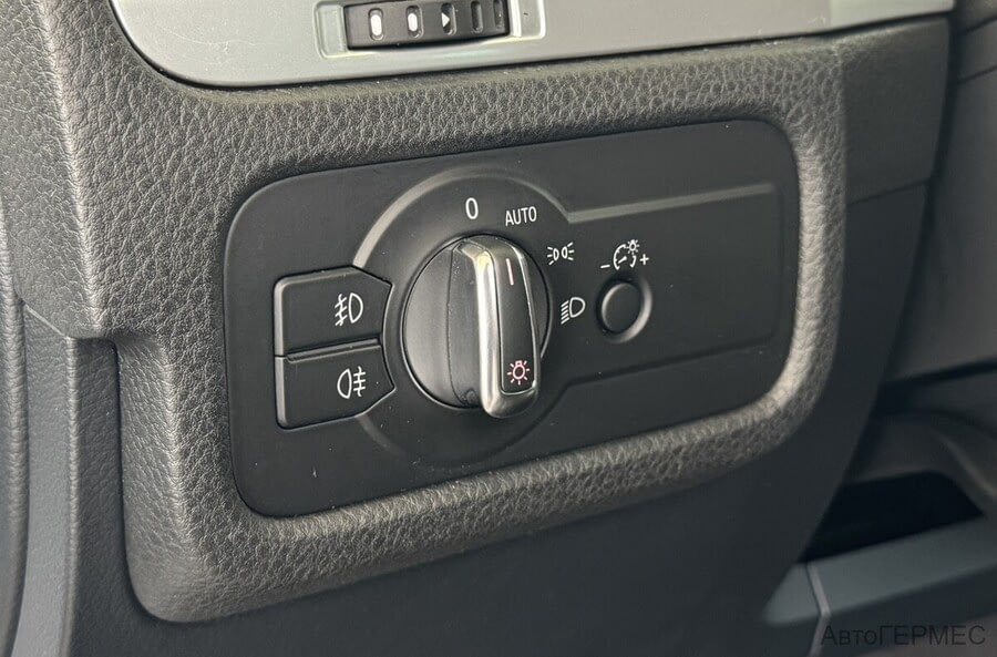 Фото Volkswagen Touareg II с пробегом | №10