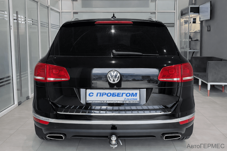Фото Volkswagen Touareg II Рестайлинг с пробегом | №3