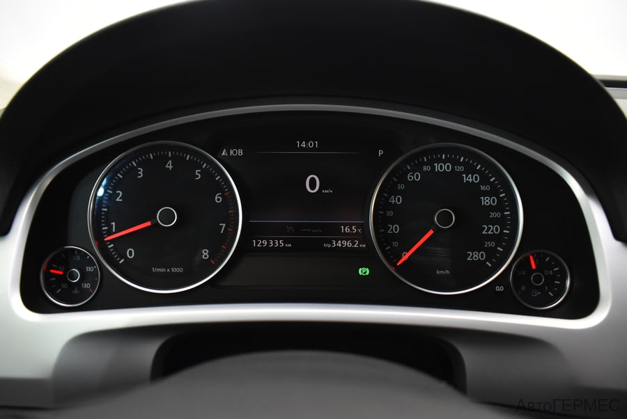 Фото Volkswagen Touareg II Рестайлинг с пробегом | №6