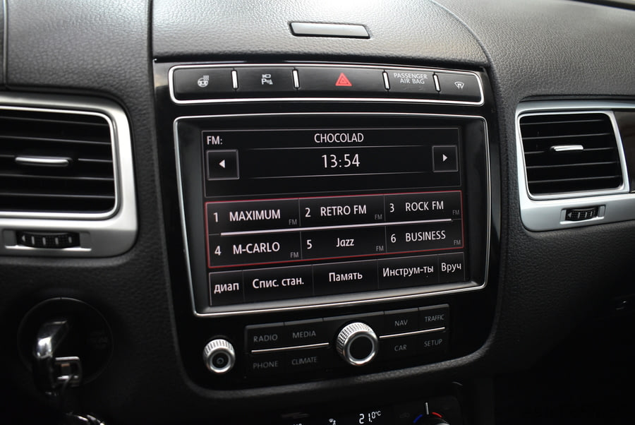 Фото Volkswagen Touareg II Рестайлинг с пробегом | №7