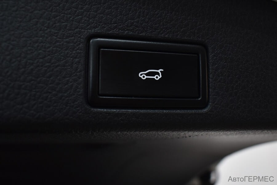 Фото Volkswagen Touareg II Рестайлинг с пробегом | №14