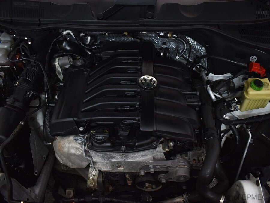 Фото Volkswagen Touareg II Рестайлинг с пробегом | №19