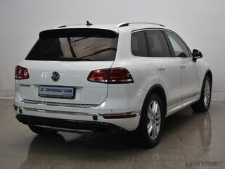 Фото Volkswagen Touareg II Рестайлинг с пробегом