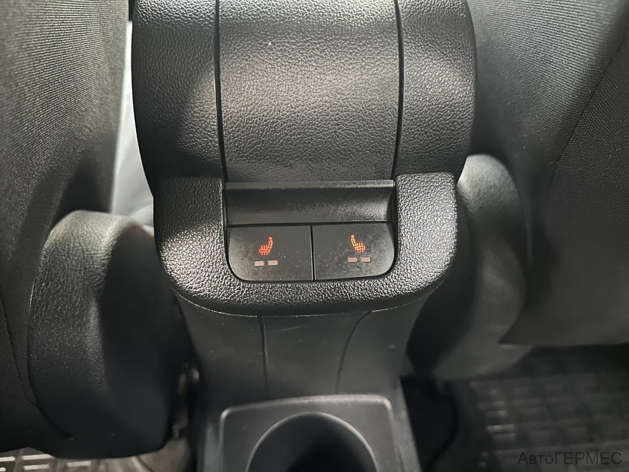 Фото Volkswagen Polo VI с пробегом | №9