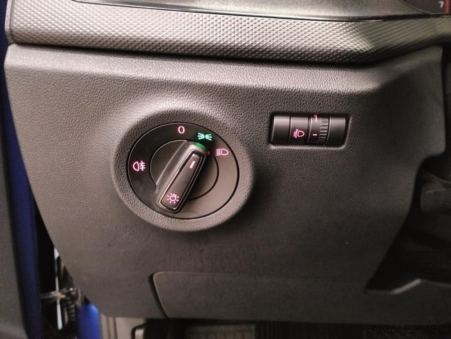 Фото Volkswagen Polo VI с пробегом | №10