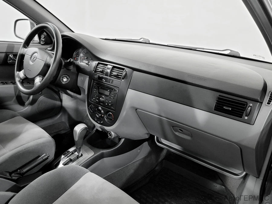 Фото DAEWOO Gentra II с пробегом | №11 Фото DAEWOO Gentra II с пробегом | №11