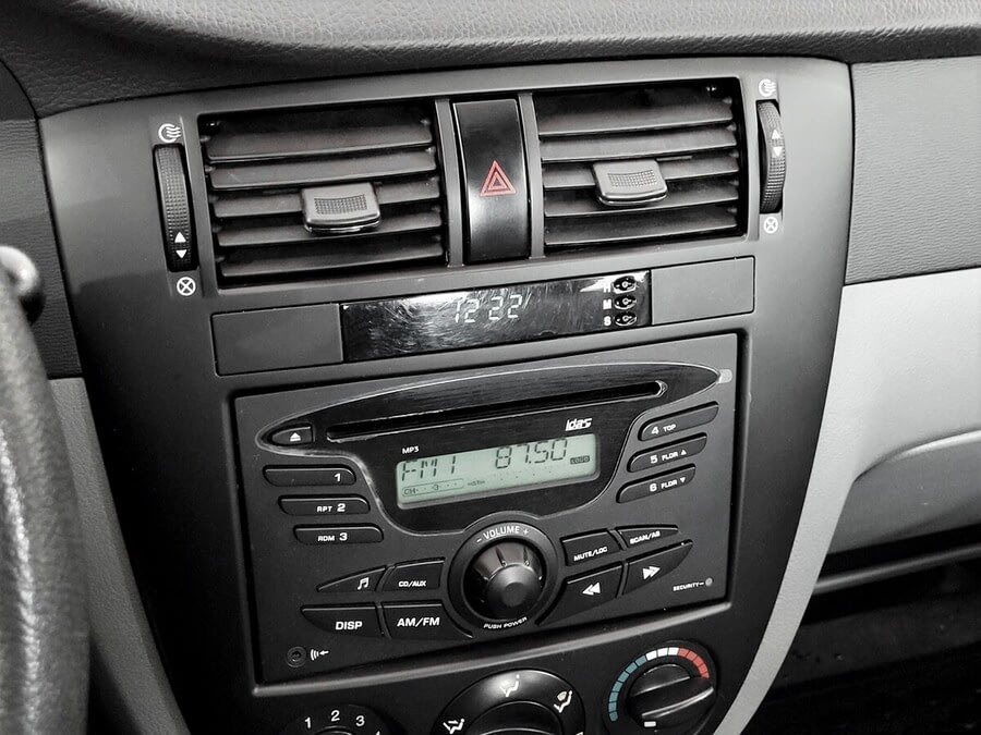 Фото DAEWOO Gentra II с пробегом | №7 Фото DAEWOO Gentra II с пробегом | №7