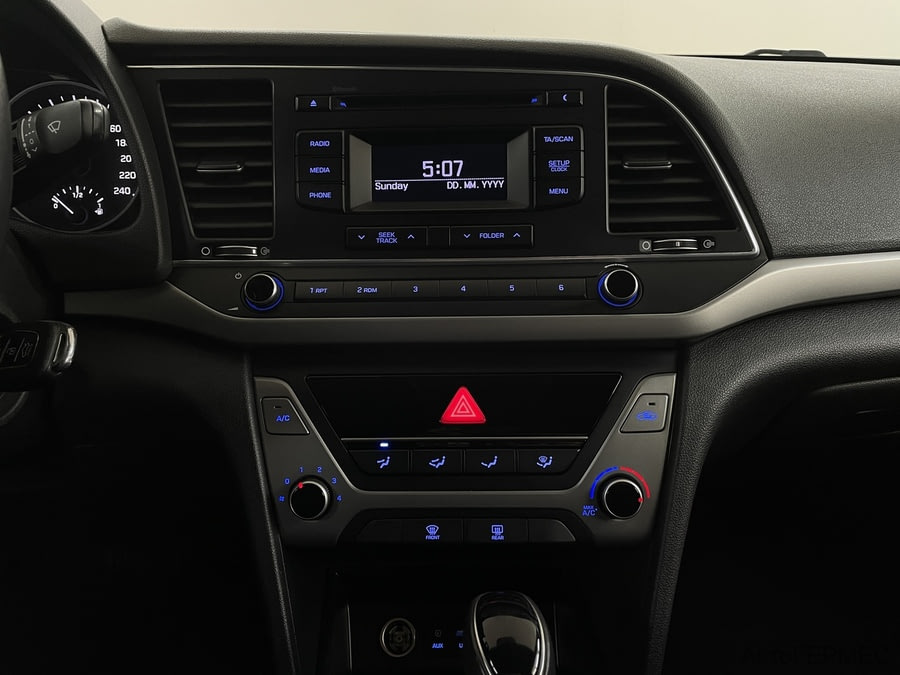 Фото HYUNDAI Elantra VI (AD) с пробегом | №7 Фото HYUNDAI Elantra VI (AD) с пробегом | №7