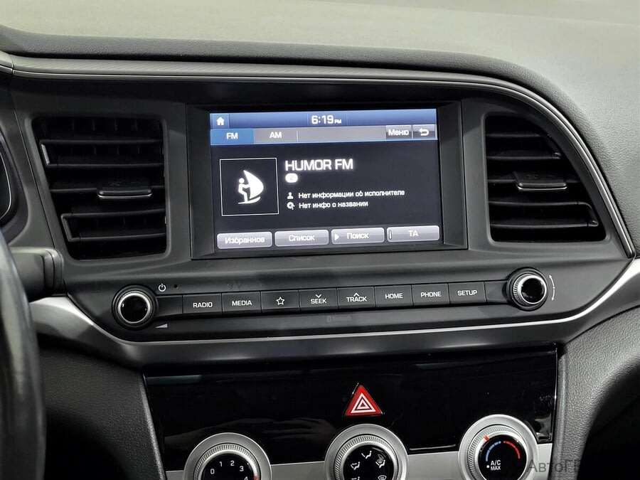 Фото HYUNDAI Elantra VI (AD) Рестайлинг с пробегом | №7
