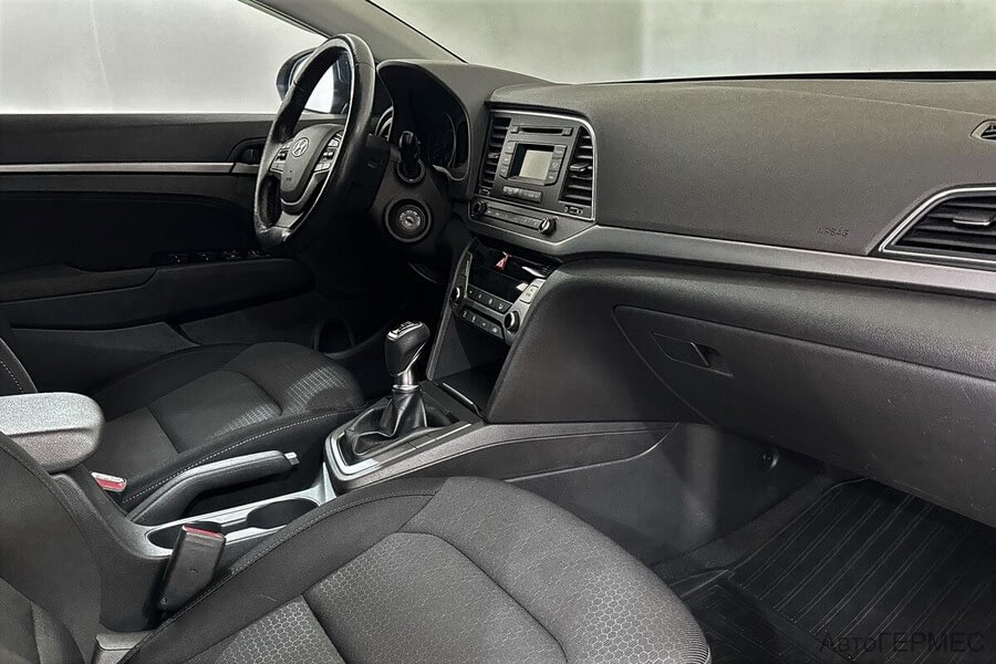 Фото HYUNDAI Elantra VI (AD) с пробегом | №11