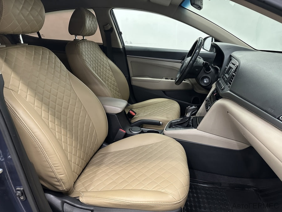 Фото HYUNDAI Elantra VI (AD) с пробегом | №14