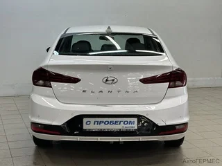 Фото HYUNDAI Elantra VI (AD) Рестайлинг с пробегом