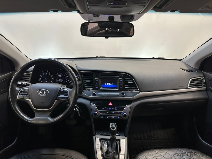 Фото HYUNDAI Elantra VI (AD) с пробегом | №5