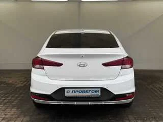 Фото HYUNDAI Elantra VI (AD) Рестайлинг с пробегом
