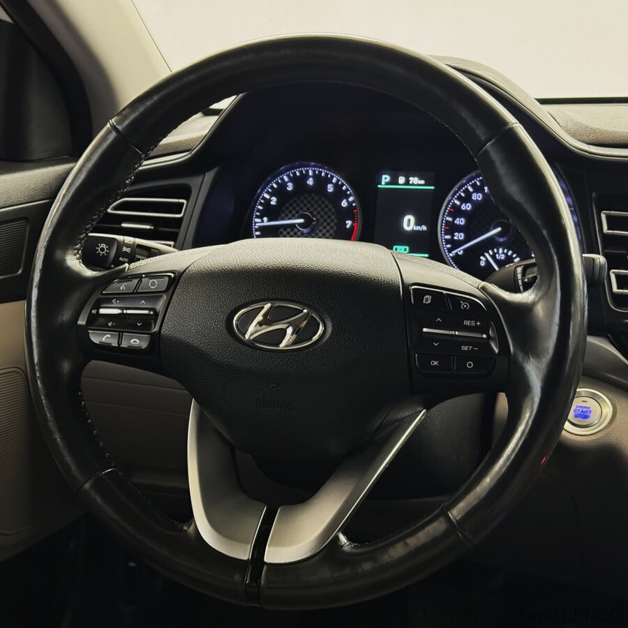 Фото HYUNDAI Elantra VI (AD) Рестайлинг с пробегом | №9