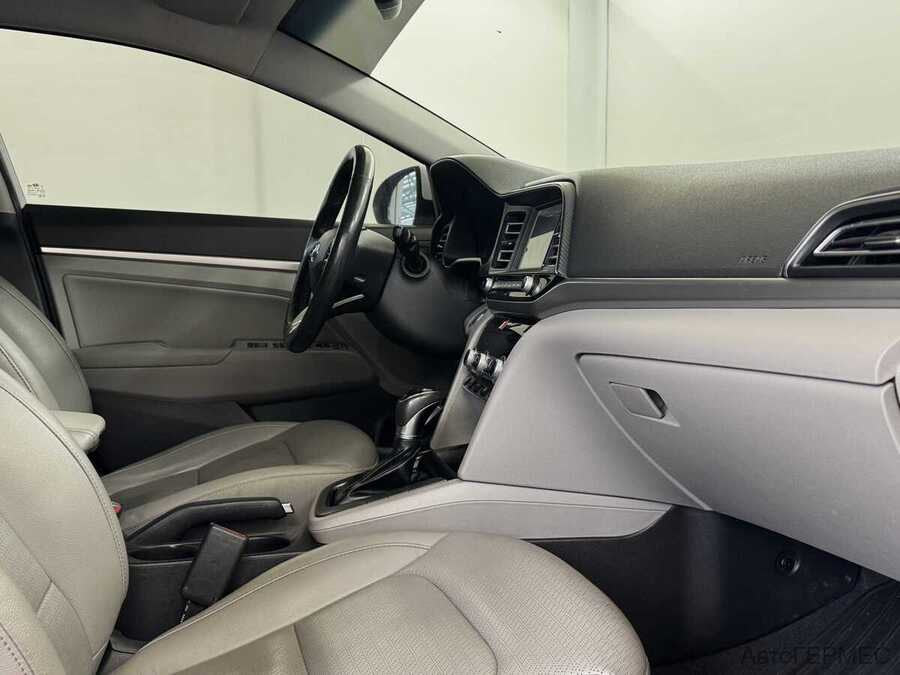 Фото HYUNDAI Elantra VI (AD) Рестайлинг с пробегом | №13