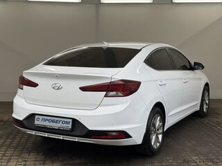Фото HYUNDAI Elantra VI (AD) Рестайлинг с пробегом