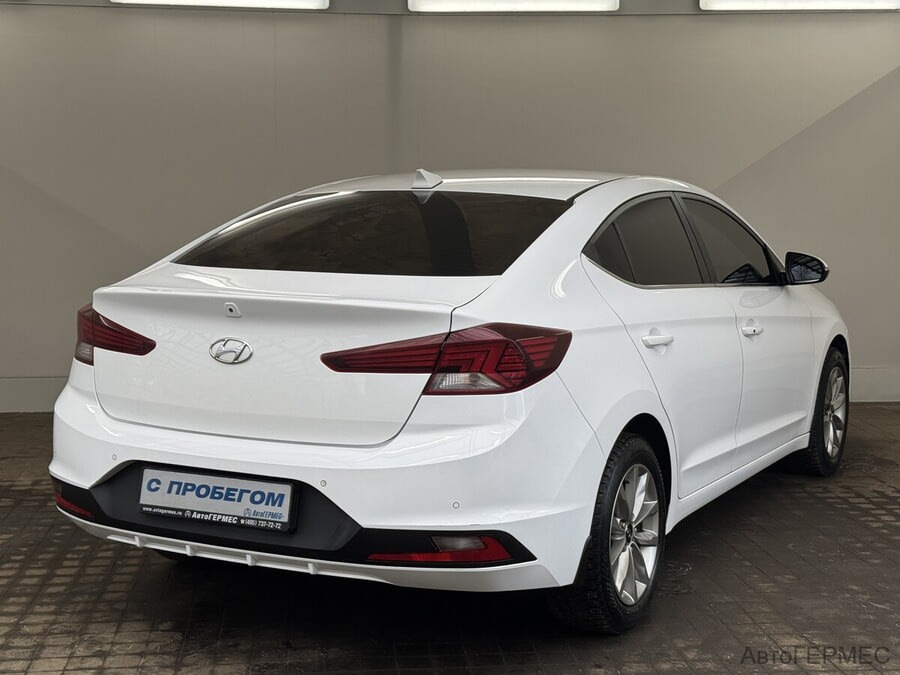 Фото HYUNDAI Elantra VI (AD) Рестайлинг с пробегом | №4
