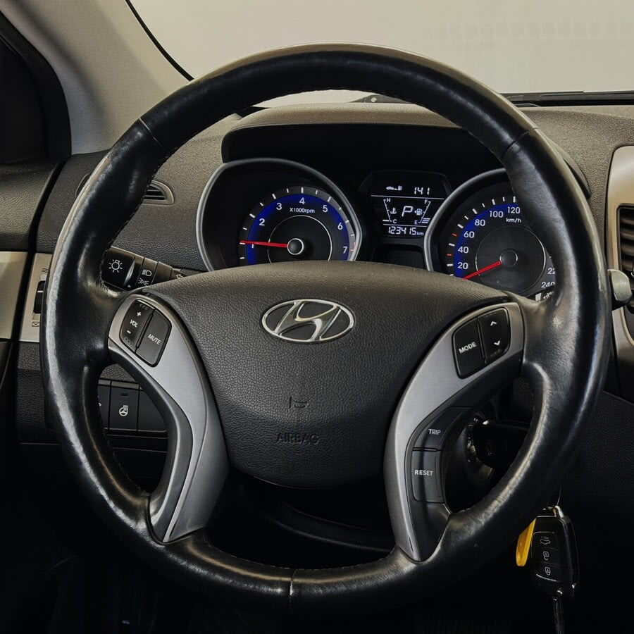 Фото HYUNDAI Elantra V (MD) Рестайлинг с пробегом | №8