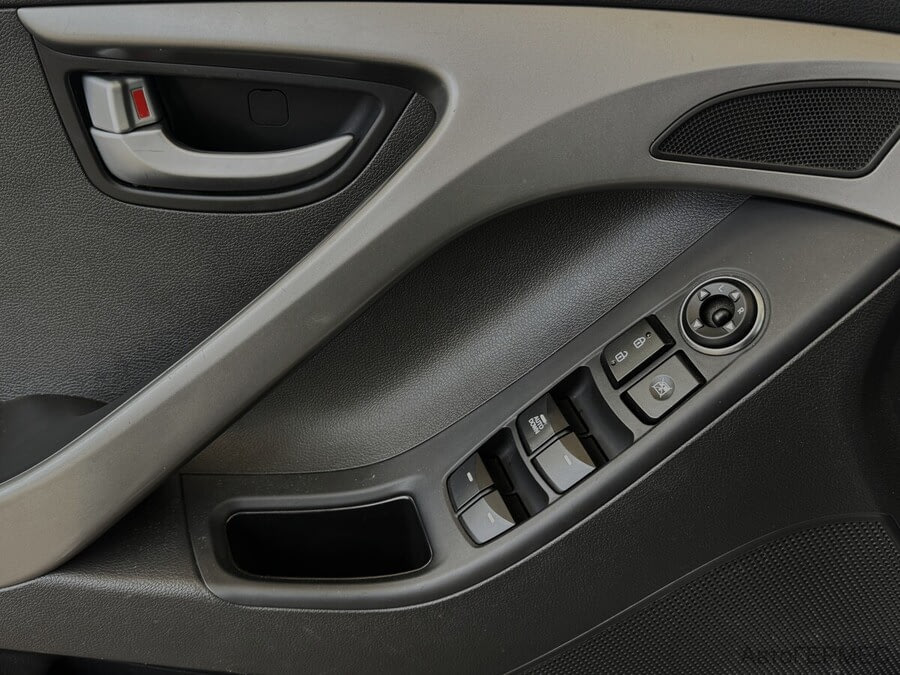 Фото HYUNDAI Elantra V (MD) Рестайлинг с пробегом | №10