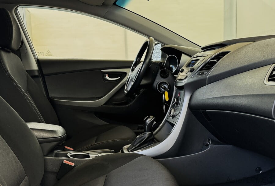 Фото HYUNDAI Elantra V (MD) Рестайлинг с пробегом | №11