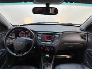 Фото Kia Rio II Рестайлинг с пробегом Фото Kia Rio II Рестайлинг с пробегом