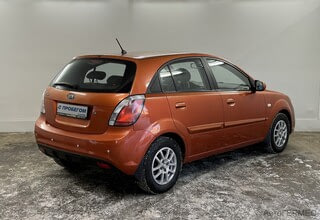 Фото Kia Rio II Рестайлинг с пробегом Фото Kia Rio II Рестайлинг с пробегом